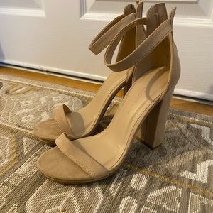 Nude Strappy Heels New Without Tag 7.5